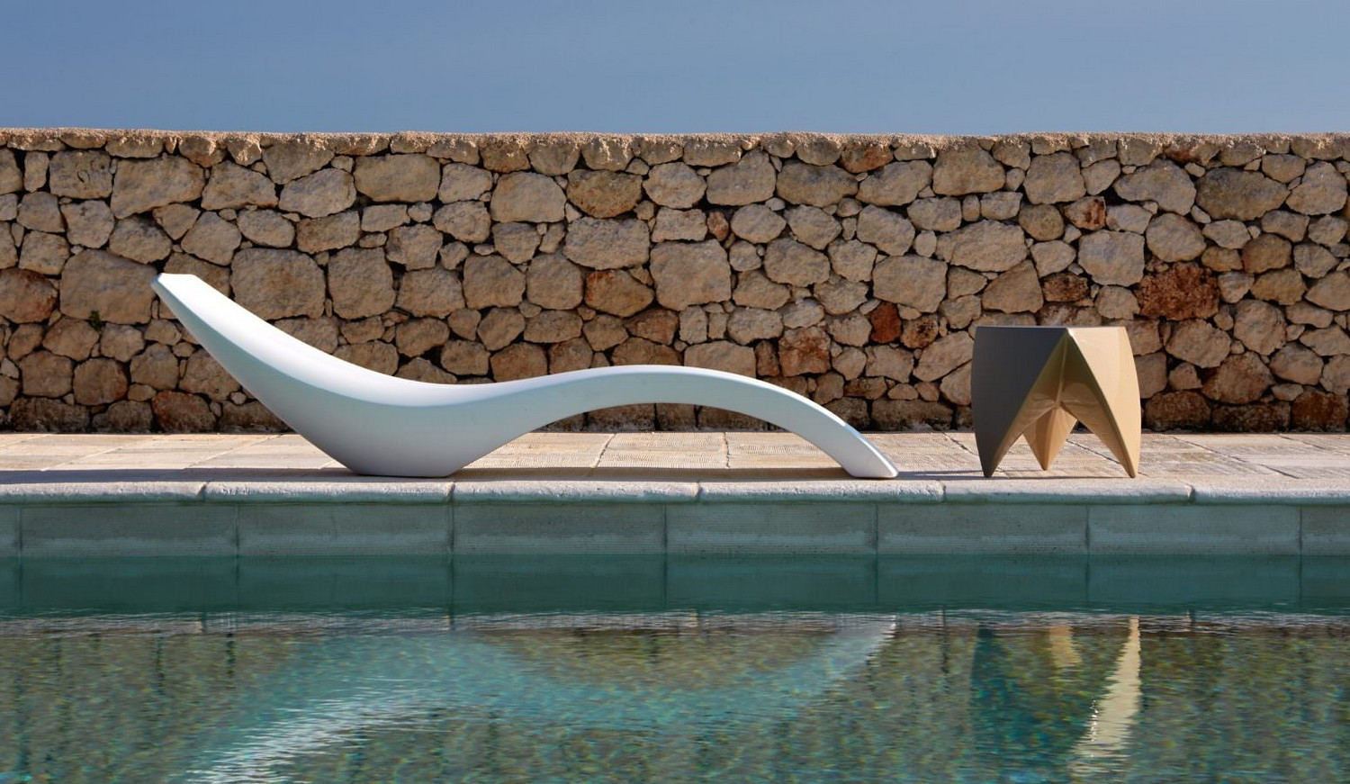 Lounge chair Cloe by Myyour white