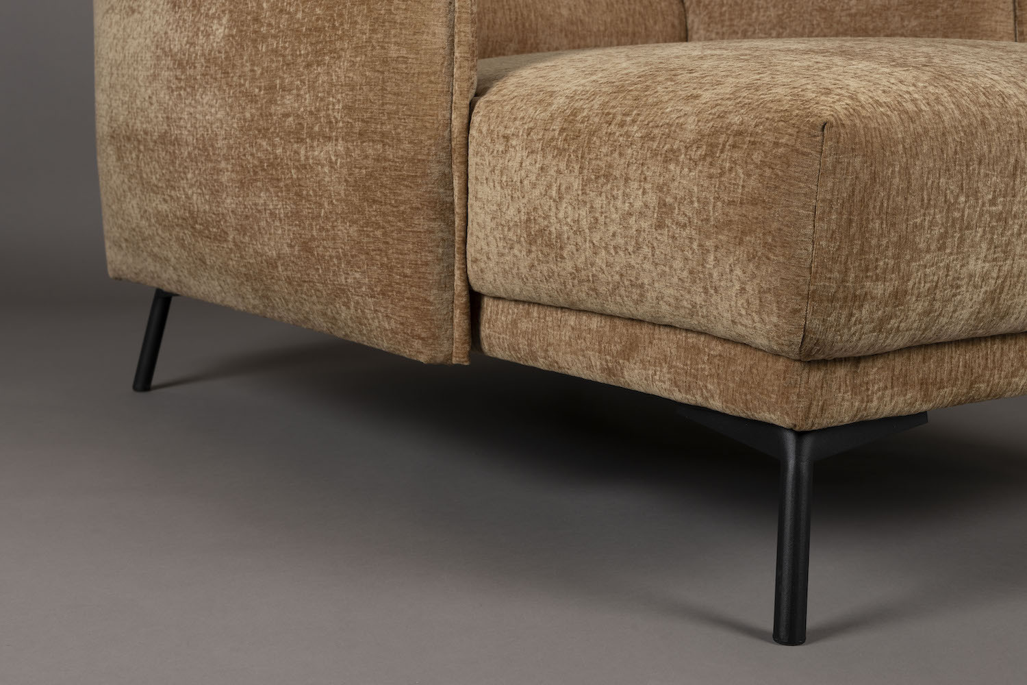 HARPER - Fauteuil lounge en tissu camel