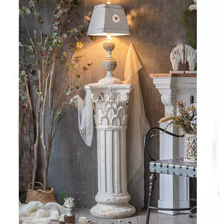 colonne blanche style romain chic