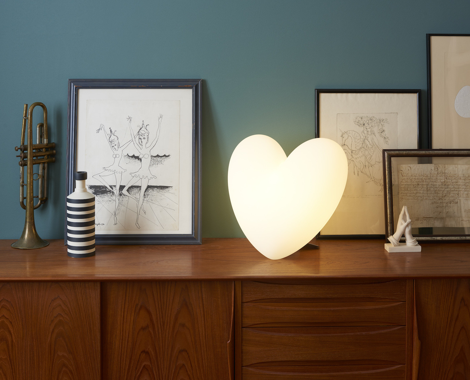 Slide Love wall lamp Slide heart white wall