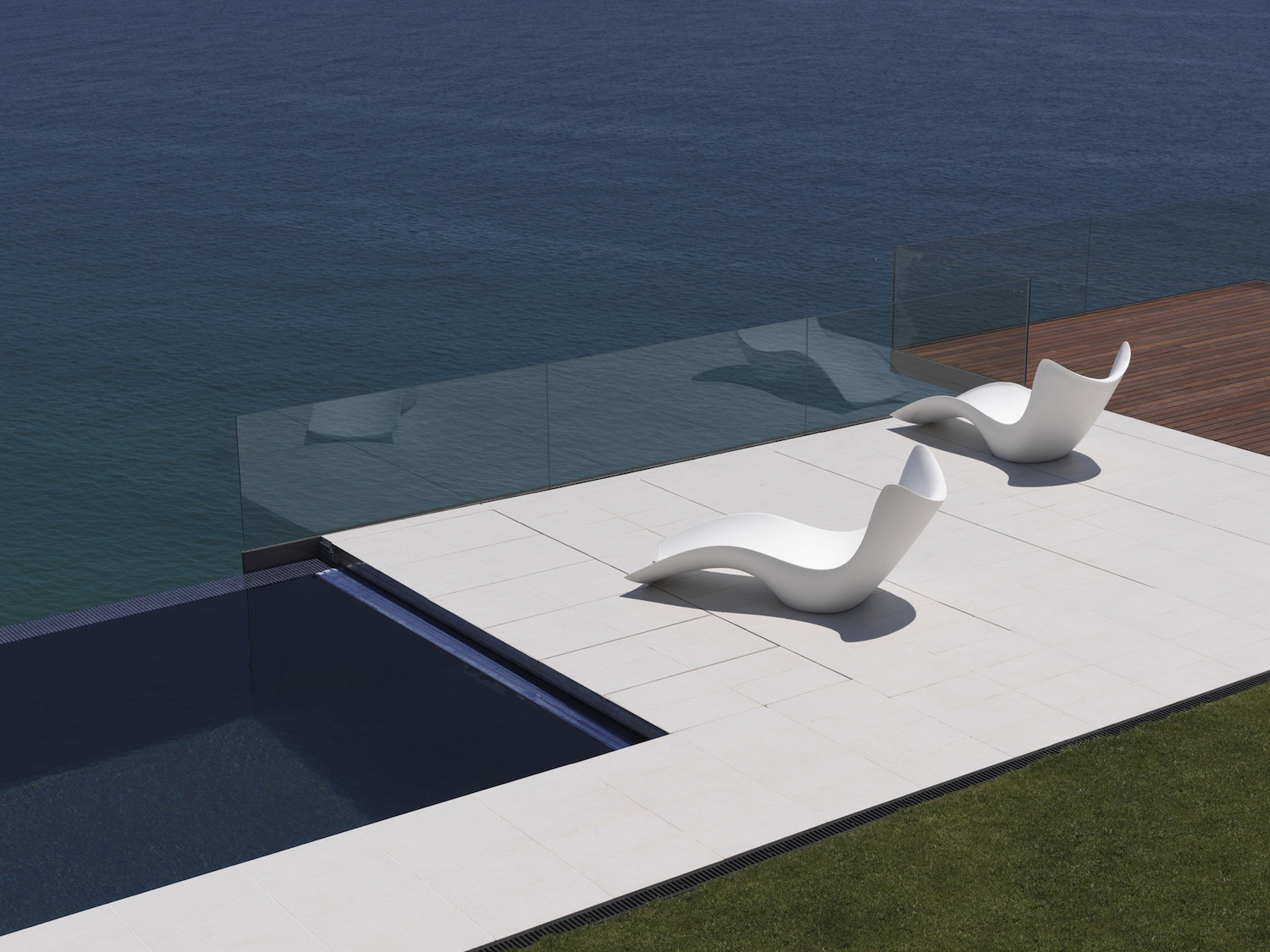 VONDOM: Design Solarium surf by Vondom