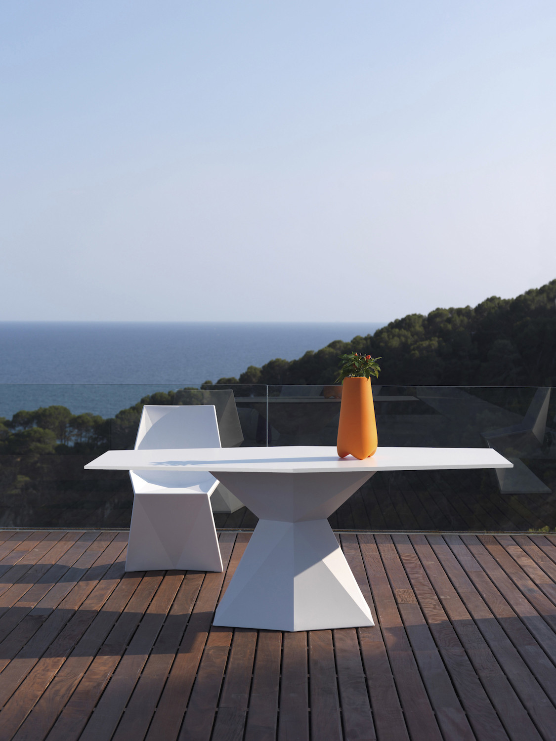 VONDOM: Design Vertex table 