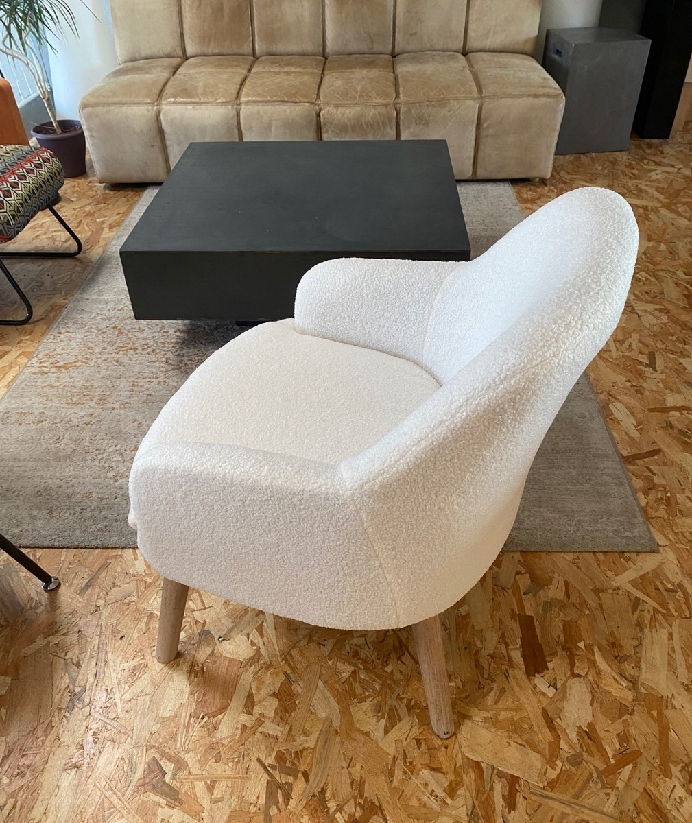 FLOCON - White Faux Fur Armchair