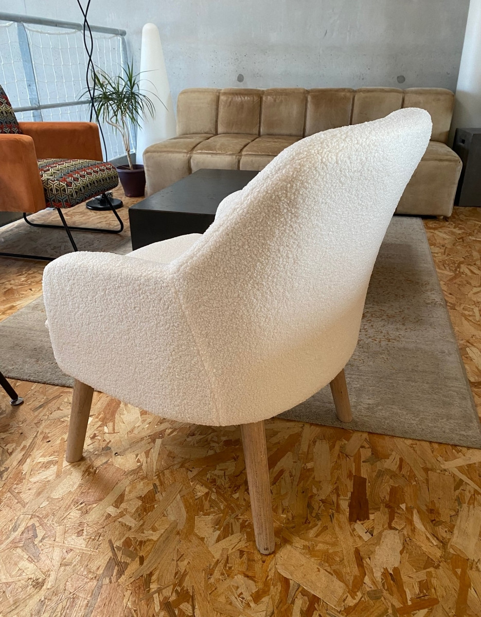 FLOCON - White Faux Fur Armchair