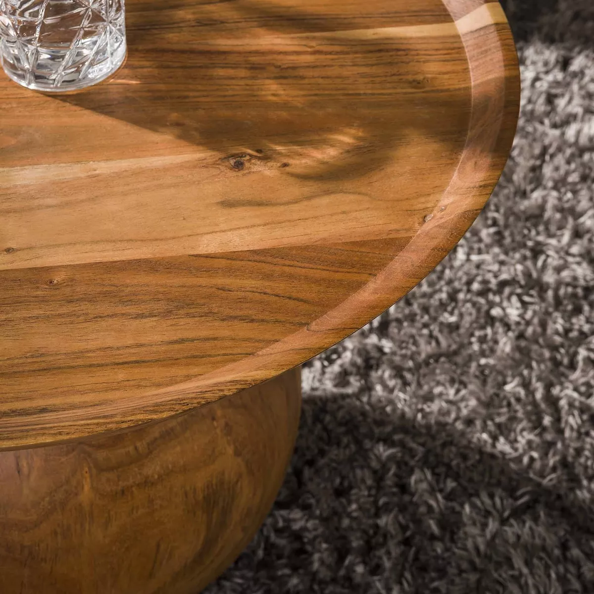 60 cm round acacia coffee table