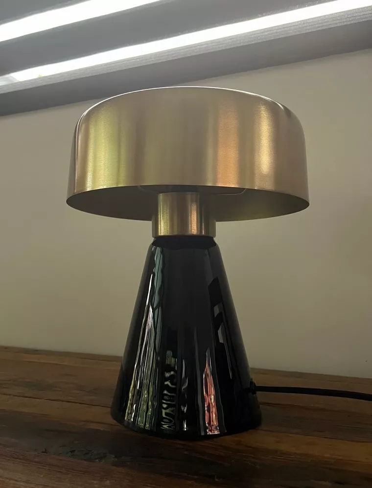 Eclipse lamp