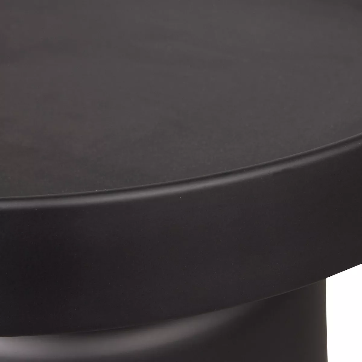 PEER - Black metal coffee table D49