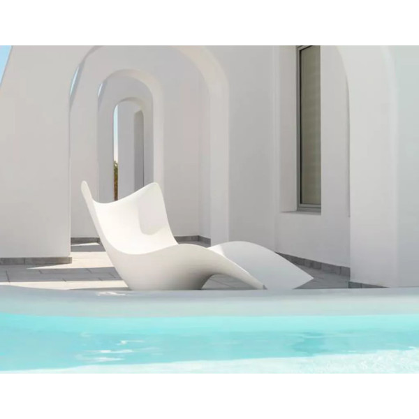 VONDOM: Sonnenliege im Surf-Design, originelle Liege