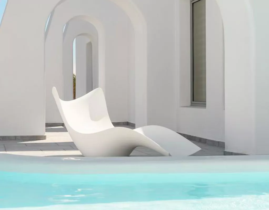 VONDOM: Sonnenliege im Surf-Design, originelle Liege