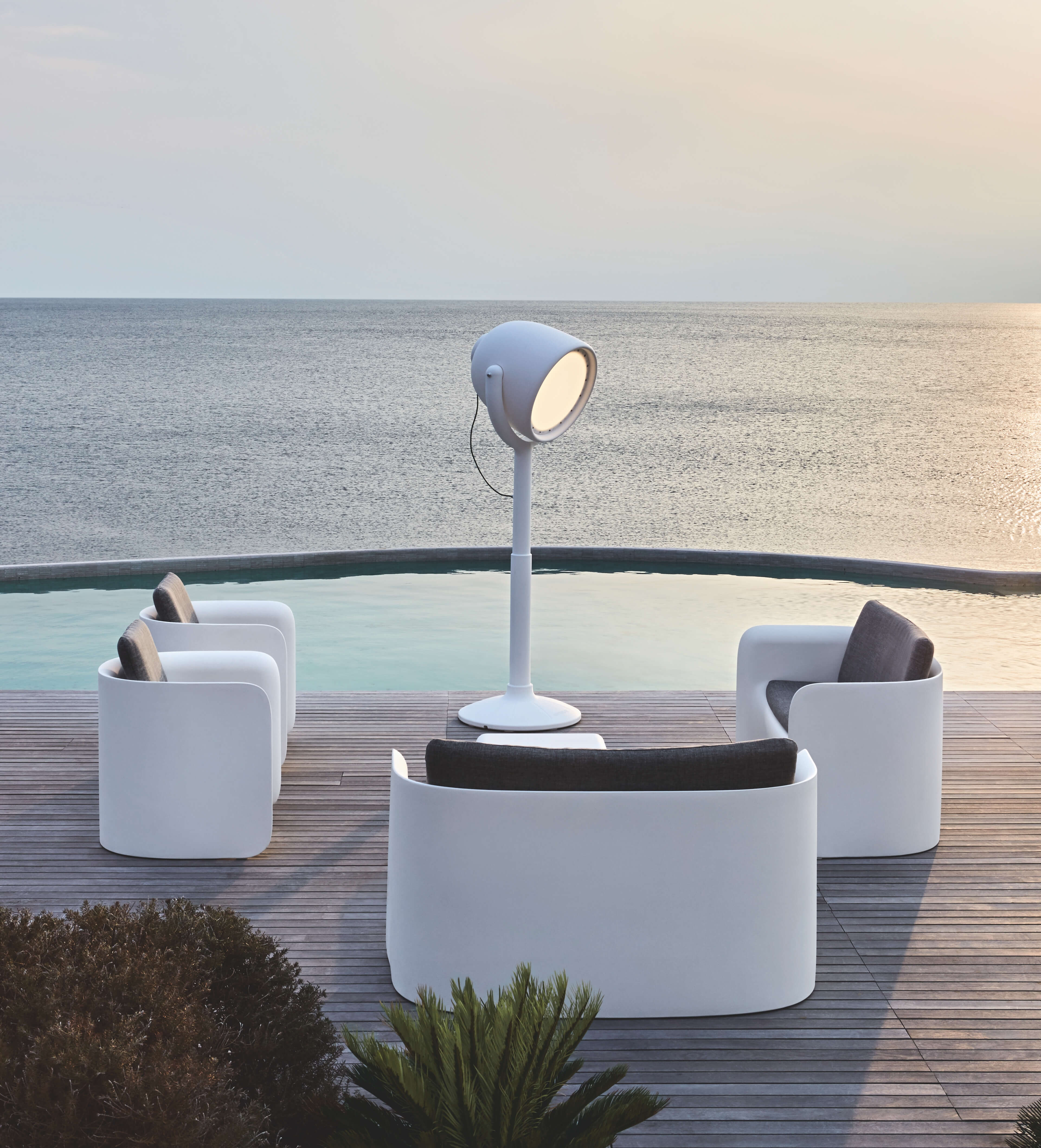 salon jardin design blanc